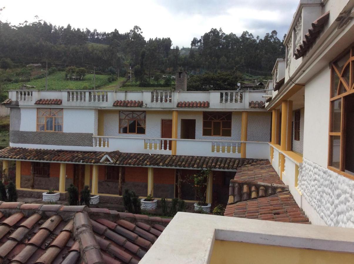 Hostal Curinan Otavalo Luaran gambar